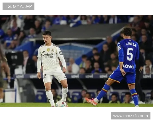 巴萨与尤文经典对决回顾精彩瞬间与战术分析